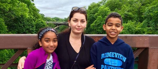 Ирина Цховребова с детьми - Sputnik Южная Осетия