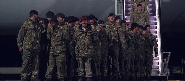 Самолет доставил солдат НАТО в Эстонию - Sputnik Южная Осетия