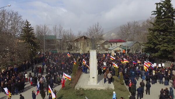 Митингующие в Цхинвале призвали беречь стабильность - Sputnik Южная Осетия