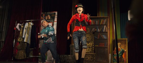 Празднование дня театра в Государственном драматическом театре им. К.Л. Хетагурова Празднование дня театра в Государственном драматическом театре им. К.Л. Хетагурова - Sputnik Хуссар Ирыстон