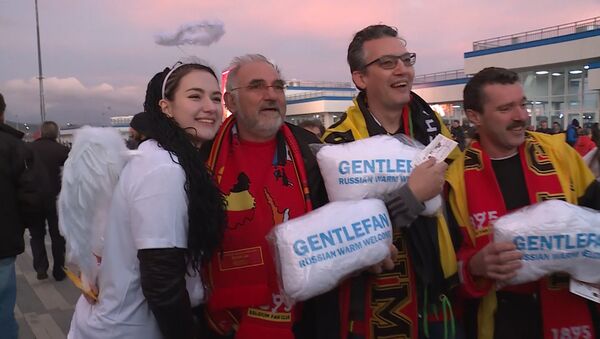 Как встретили футбольных фанатов из Бельгии в Сочи - Sputnik Южная Осетия