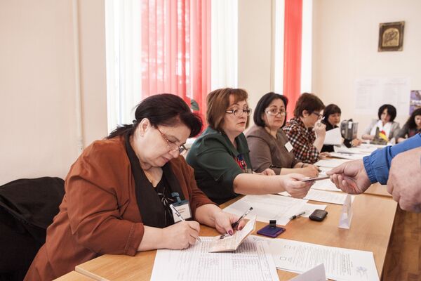 Все избирательные участки открылись вовремя - Sputnik Южная Осетия