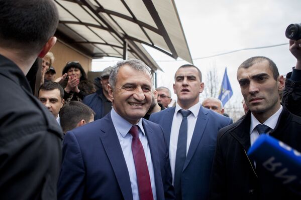 После победы на президентских выборах - Sputnik Южная Осетия