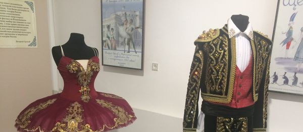 Выставка театральных и исторических костюмов Мариинки - Sputnik Южная Осетия