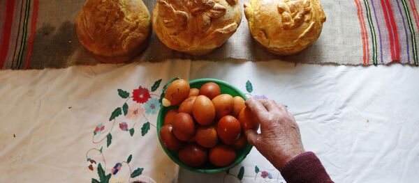 Подготовка к празднованию православной Пасхи Подготовка к празднованию православной Пасхи - Sputnik Южная Осетия