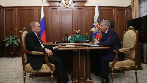 Рабочая встреча президента РФ В. Путина с главой Северной Осетии - Алании В. Битаровым - Sputnik Хуссар Ирыстон