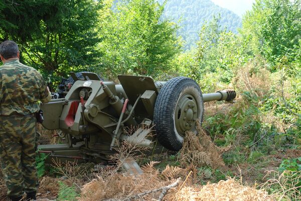 Арсенал оружия грузинских войск найден в районе Кодорского ущелья - Sputnik Южная Осетия