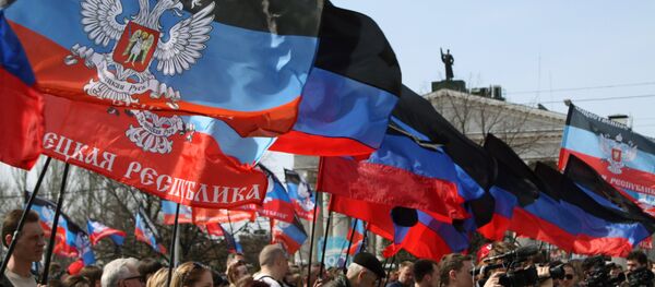 Митинг в честь годовщины провозглашения ДНР в Донецке Митинг в честь годовщины провозглашения ДНР в Донецке - Sputnik Южная Осетия