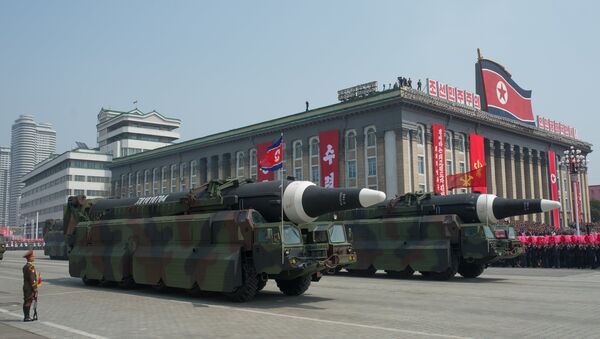 Пусковые установки баллистических ракет средней дальности Nodong Корейской народной армии - Sputnik Южная Осетия