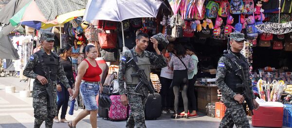 Военнослужащие в центре столицы Гондураса Тегусигальпе - Sputnik Южная Осетия