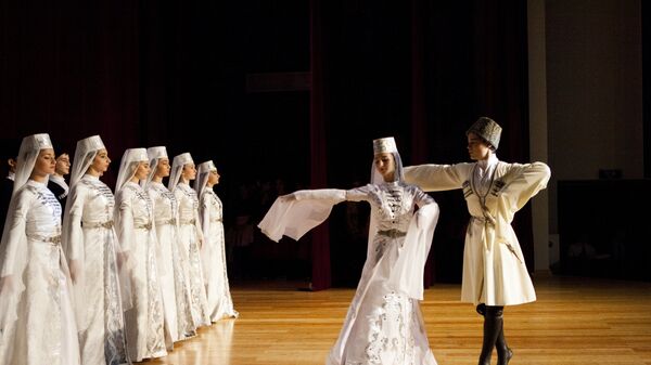 Осетинский танец. Архивное фото - Sputnik Южная Осетия