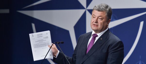 Президент Украины Петр Порошенко на саммите НАТО в Варшаве Президент Украины Петр Порошенко на саммите НАТО в Варшаве - Sputnik Южная Осетия