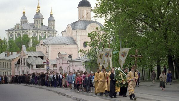 Крестный ход в день Святой Троицы - Sputnik Южная Осетия