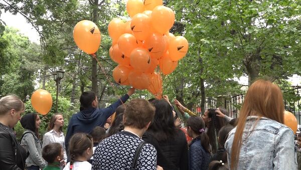 Сюрприз для детей Цхинвала от Sputnik: фирменные шары и яркий аквагрим - Sputnik Южная Осетия
