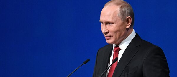 Президент РФ В. Путин на XXI Петербургском международном экономическом форуме. День второй Президент РФ В. Путин на XXI Петербургском международном экономическом форуме. День второй - Sputnik Южная Осетия