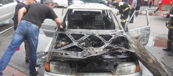 Сгоревший автомобиль во Владикавказе - Sputnik Южная Осетия
