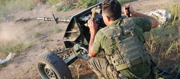 Бойцы 1-й Славянской бригады ополчения ДНР на позиции у линии соприкосновения с ВСУ Бойцы 1-й Славянской бригады ополчения ДНР на позиции у линии соприкосновения с ВСУ - Sputnik Южная Осетия