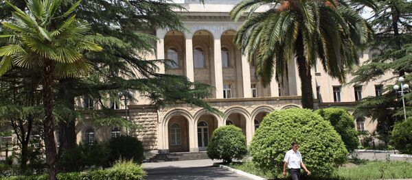 Дом правительства Абхазии в Сухуме Дом правительства Абхазии в Сухуме - Sputnik Южная Осетия