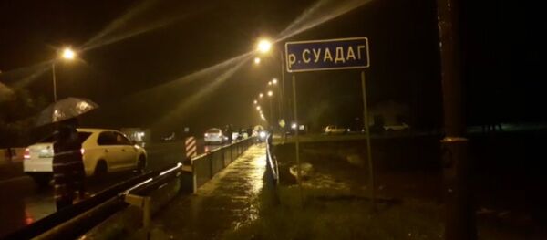 Разгул стихии в Северной Осетии: смытый мост и эвакуация людей Разгул стихии в Северной Осетии: смытый мост и эвакуация людей - Sputnik Южная Осетия