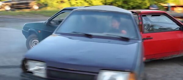 Спиннер из автомобилей - Sputnik Южная Осетия