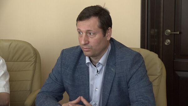 Гусаров рассказал в Цхинвале о проекте Маяки дружбы. Башни Кавказа - Sputnik Южная Осетия