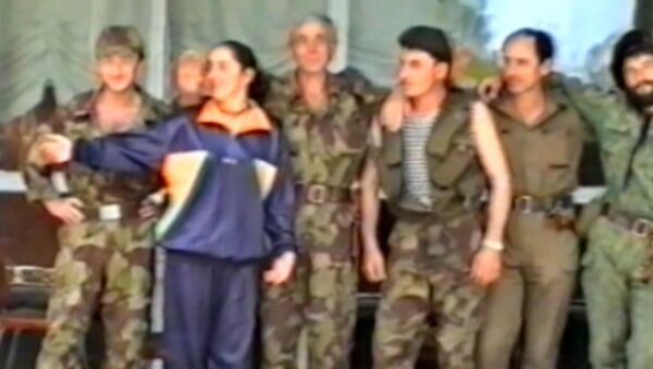 Ардзимба в 1993 году приветствует югоосетинских добрзвание не задано - Sputnik Южная Осетия