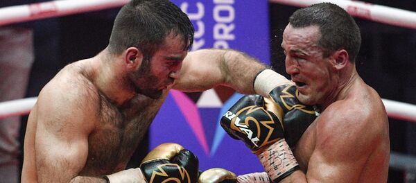 Бокс. Бой между Д. Лебедевым и М. Гассиевым Бокс. Бой между Д. Лебедевым и М. Гассиевым - Sputnik Хуссар Ирыстон