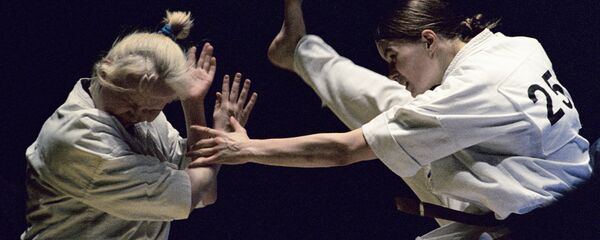 Момент поединка по по киокушинкай карате Момент поединка по по киокушинкай карате - Sputnik Южная Осетия