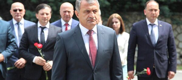 Визит президента Южной Осетии в Абхазию Визит президента Южной Осетии в Абхазию - Sputnik Южная Осетия