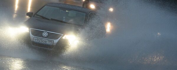 Дождь в Москве Дождь в Москве - Sputnik Хуссар Ирыстон