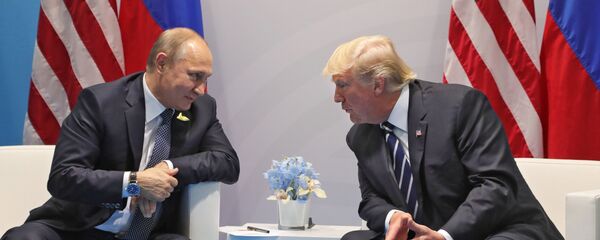 Президент РФ Владимир Путин и президент США Дональд Трамп Президент РФ Владимир Путин и президент США Дональд Трамп - Sputnik Южная Осетия