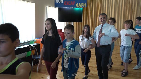 В Южной Осетии устроили праздник для детей из Донецка - Sputnik Южная Осетия