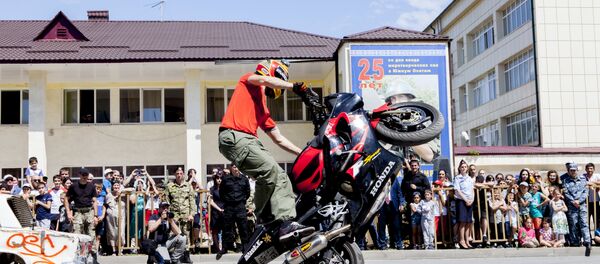 День миротворца - Sputnik Хуссар Ирыстон