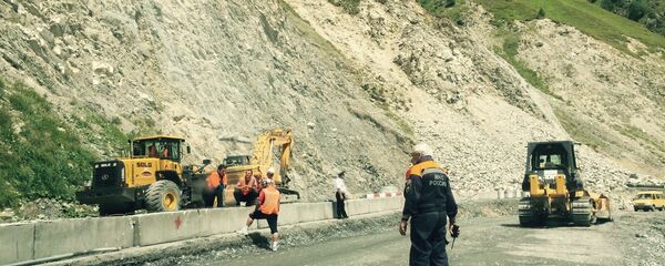 Транскамы фæндаг æрцыд сыгъдæг цъыфы зæййæ æмæ у гом Транскамы фæндаг æрцыд сыгъдæг цъыфы зæййæ æмæ у гом - Sputnik Хуссар Ирыстон