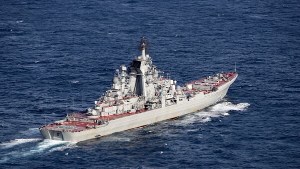 Британские ВМС и ВВС сопровождают российские корабли Адмирал Кузнецов и Петр Великий - Sputnik Южная Осетия