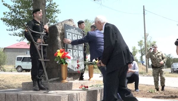 Возложение цветов к местам гибели защитников Южной Осетии - Sputnik Южная Осетия