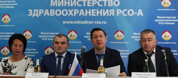 Глава Минздрава Северной Осетии Михаил Ратманов на пресс-конференции - Sputnik Южная Осетия