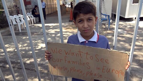 Сирийские беженцы на акции протеста в Афинах - Sputnik Южная Осетия