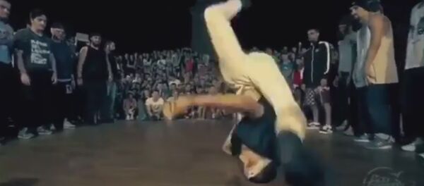 Танцор из Владикавказа – один из претендентов на участие в шоу «Танцы» на ТНТ. Танцор из Владикавказа – один из претендентов на участие в шоу «Танцы» на ТНТ. - Sputnik Хуссар Ирыстон