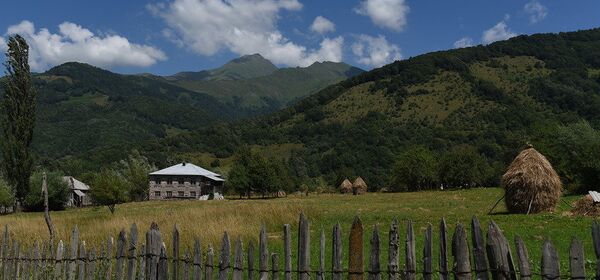 Гуфта-Эрцъо-Коз Гуфта-Эрцъо-Коз - Sputnik Хуссар Ирыстон