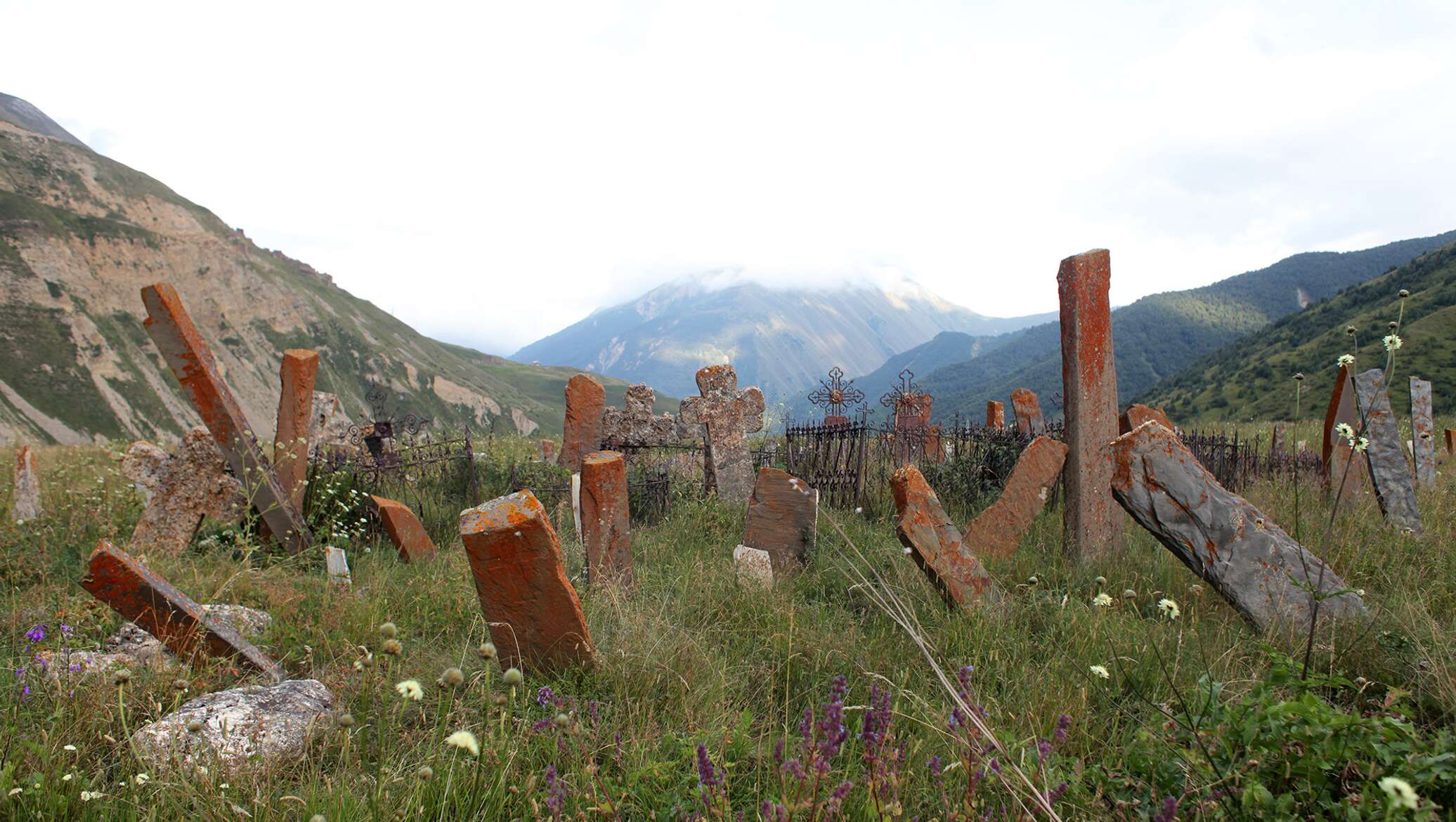 Кладбище в с. Южный Северная Осетия