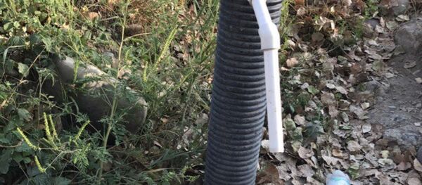 Кран во дворе общежития СПТУ в Цхинвале - Sputnik Южная Осетия