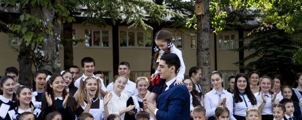 Зонындзинӕдты бон Зонындзинӕдты бон - Sputnik Хуссар Ирыстон