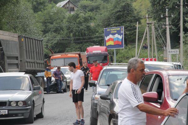 Очередь машин на Транскаме - Sputnik Южная Осетия