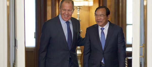 Россия и Камбоджа подписали соглашение о военно-техническом сотрудничестве Россия и Камбоджа подписали соглашение о военно-техническом сотрудничестве - Sputnik Южная Осетия