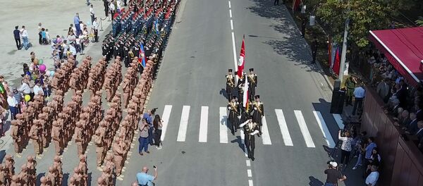 Военный парад в Цхинвале: кадры торжественного марша - Sputnik Хуссар Ирыстон
