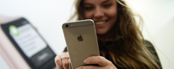 Старт продаж новых iPhone 6s и iPhone 6s Plus в Москве - Sputnik Южная Осетия