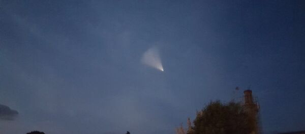 НЛО в небе  над Цхинвалом: кадры очевидцев НЛО в небе  над Цхинвалом: кадры очевидцев - Sputnik Южная Осетия