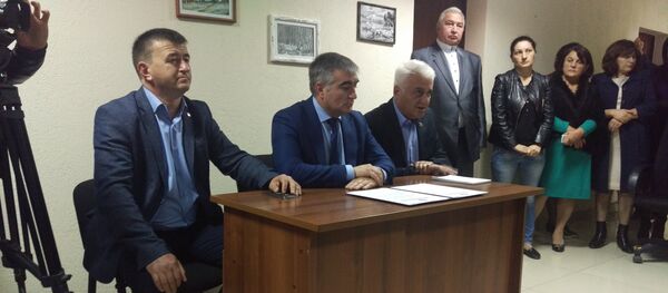 ПТРК Ир-æн къуырисæры базонгæ кодтой ног снысангонд директоры ПТРК Ир-æн къуырисæры базонгæ кодтой ног снысангонд директоры - Sputnik Хуссар Ирыстон