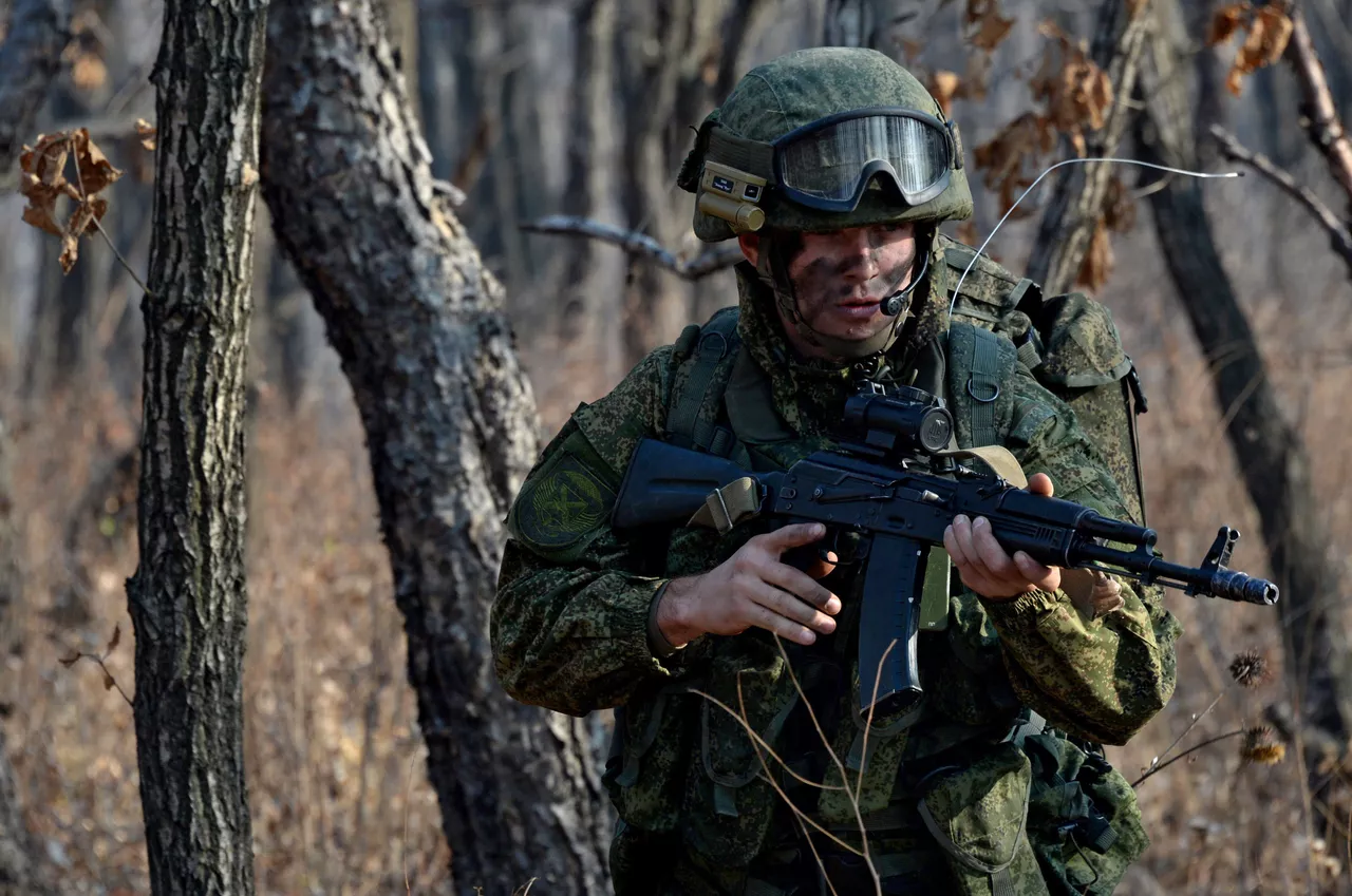 Разведка сухопутных войск. Сухопутные войска разведка. Российская армия разведка. Военный разведчик.